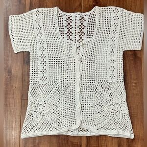 *🧡3/20$* NWOT* Crochet Button Up Top